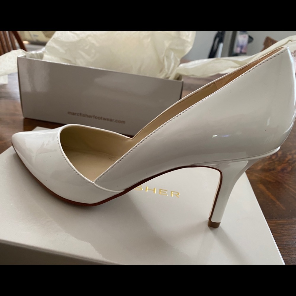 Marc Fisher White Pumps 8.5